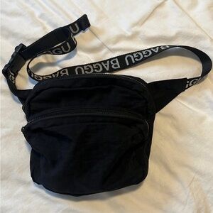original BAGGU logo strap!